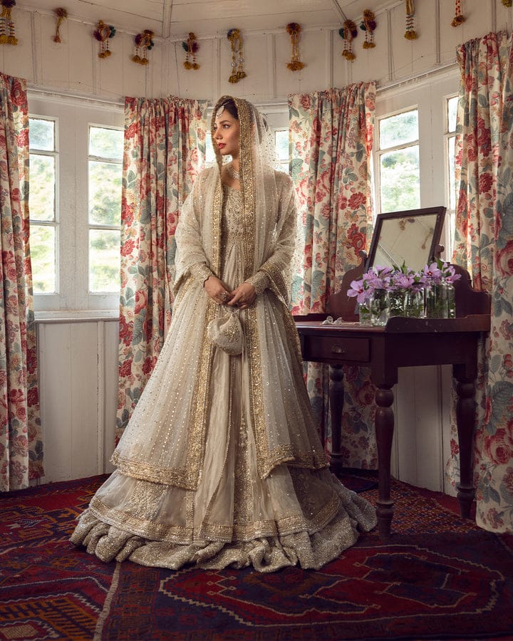 Faiza Saqlain-Anamta
